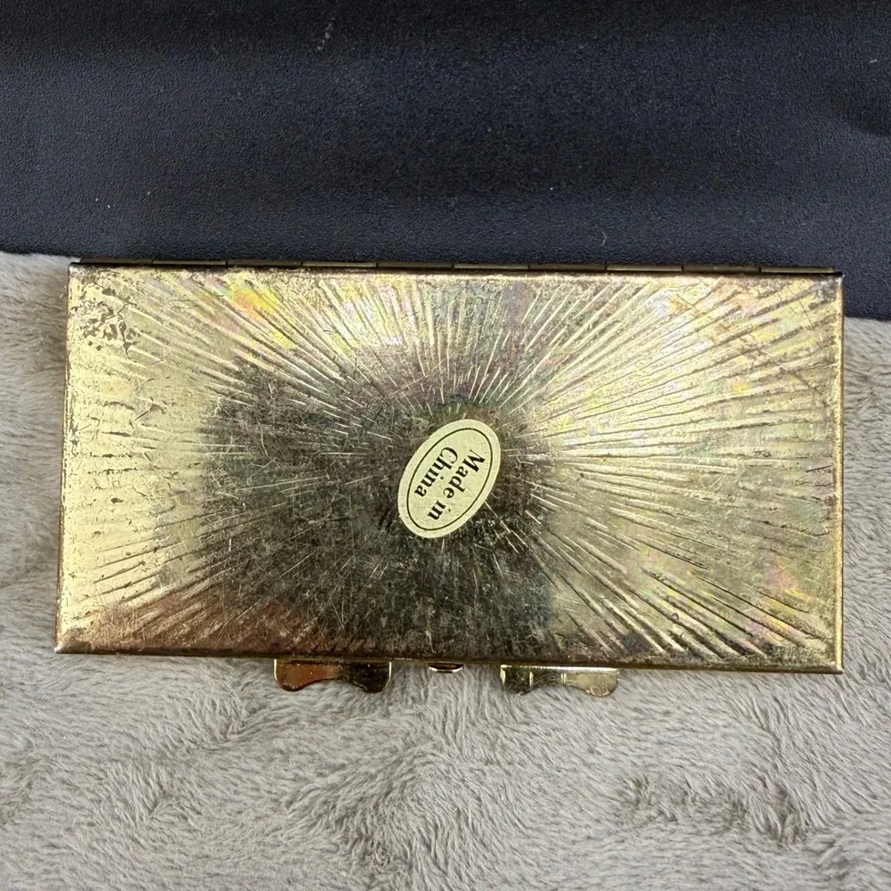 N/A has vintage